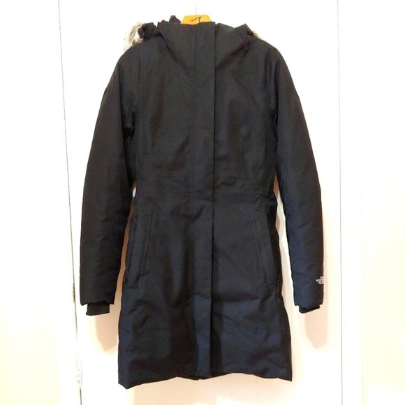 The North Face Jackets & Blazers - The North Face Winter Parka Black Size Small
